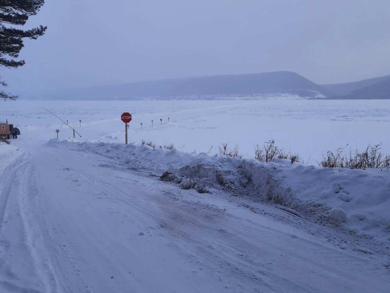 В Богучанском районе открыли ледовую переправу через Ангару