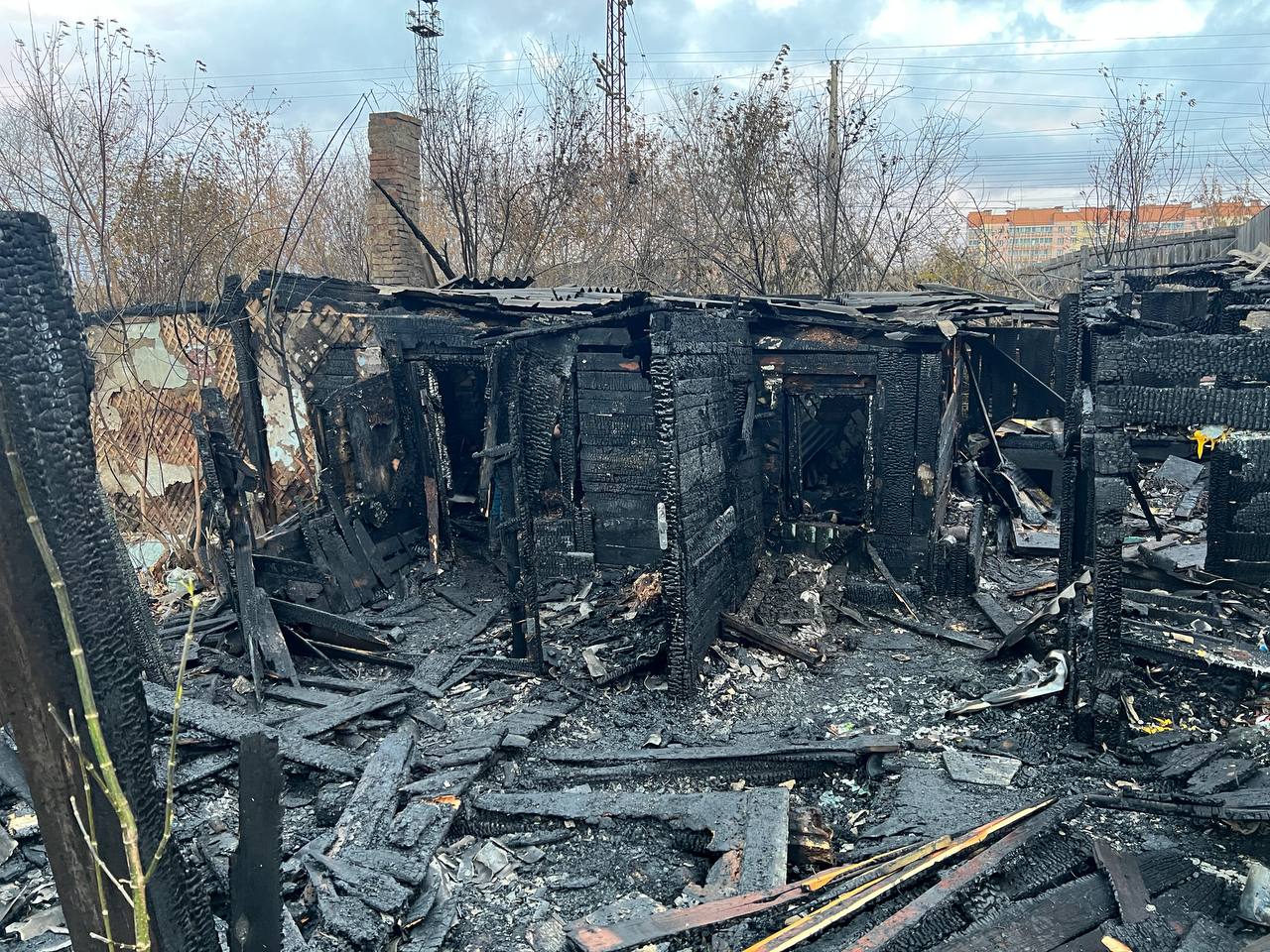Красноярца осудили за гибель четверых бездомных при пожаре в заброшенном доме