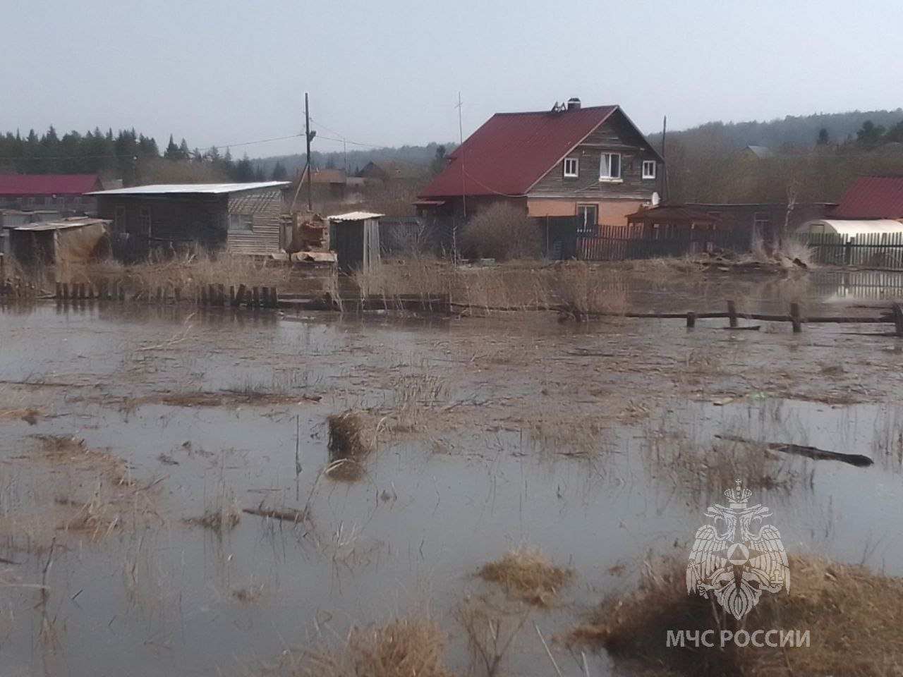 В Красноярском крае из-за талых вод подтопило 31 приусадебный участок