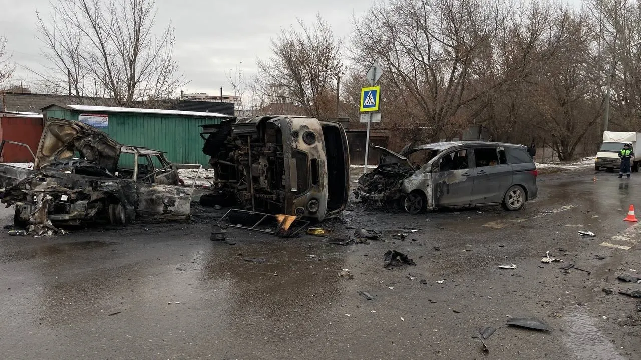 На правобережье Красноярска 45-летняя пассажирка погибла в аварии с тремя авто