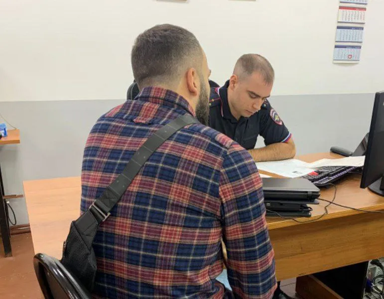 В Красноярске водителя «Мерседеса» оштрафуют за нарушения ПДД в свадебном картеже