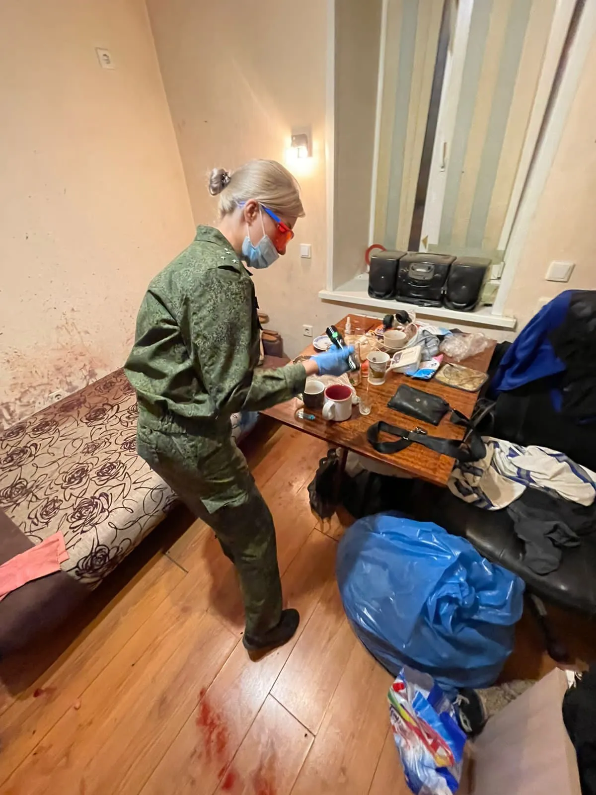 Житель Красноярска убил сына в квартире на улице Глинки