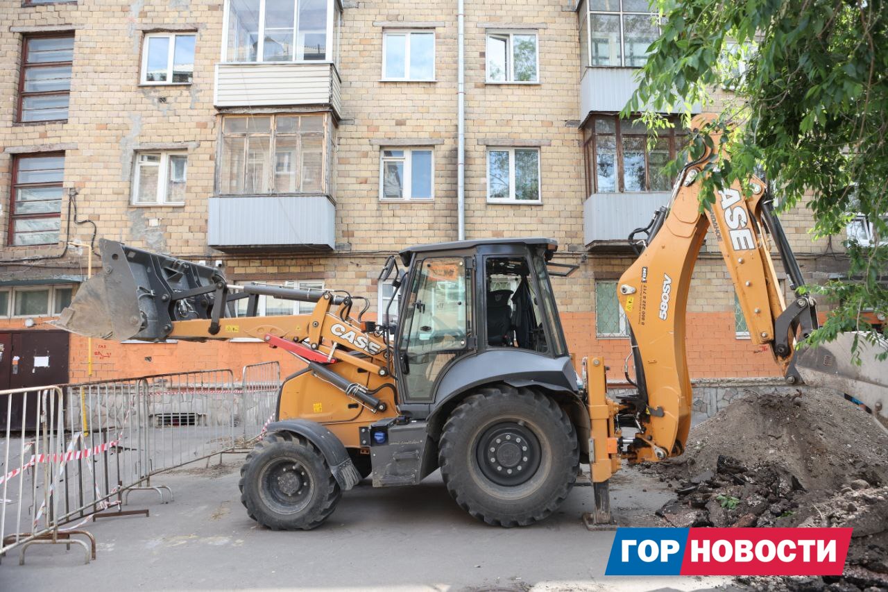 В Красноярске продолжают укрепление фундамента дома на Бограда, 114