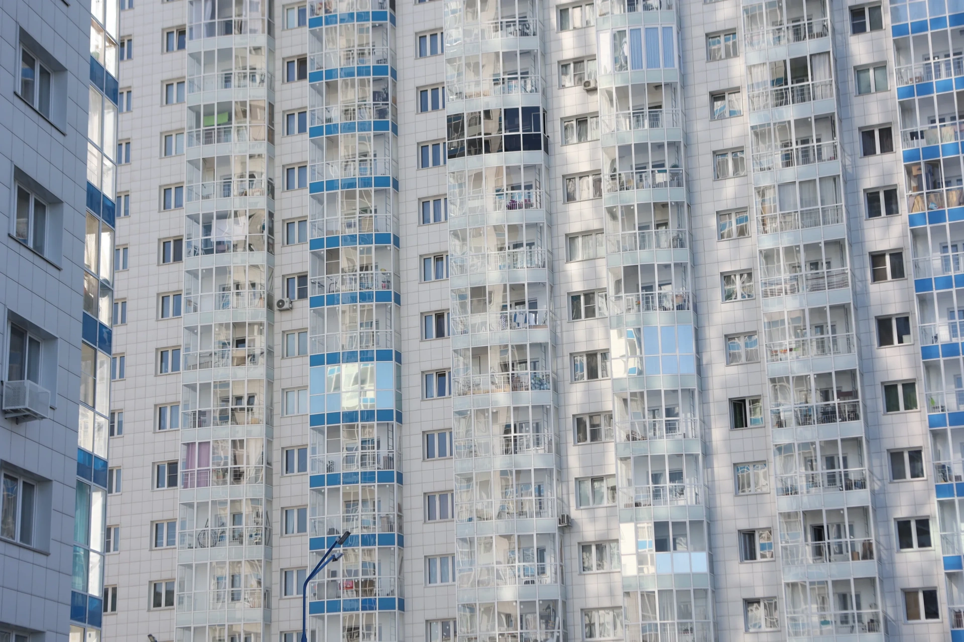 В улучшении жилищных условий нуждаются более 30 тысяч семей Красноярского края