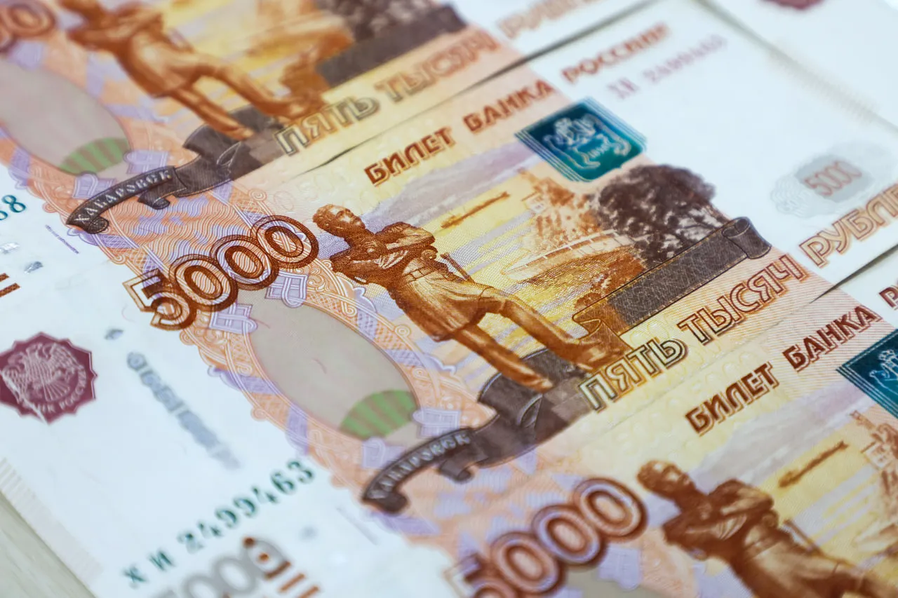 Банки начали повышать ставки по вкладам перед новым заседанием ЦБ