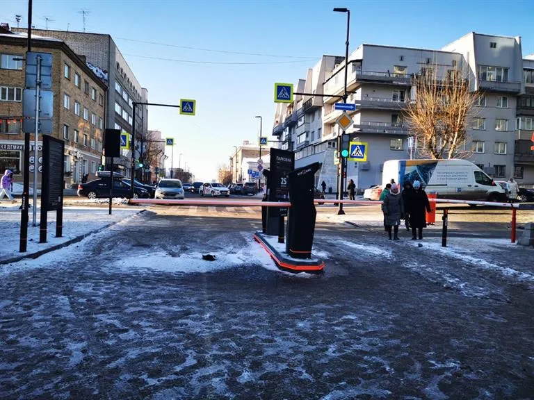 В Красноярске перед площадью Мира появится платная парковка