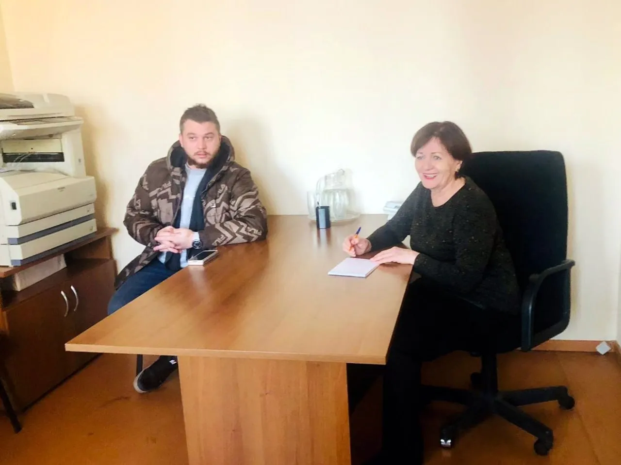 В Красноярске курьерам запретили ездить по тротуару возле дома на Мартынова