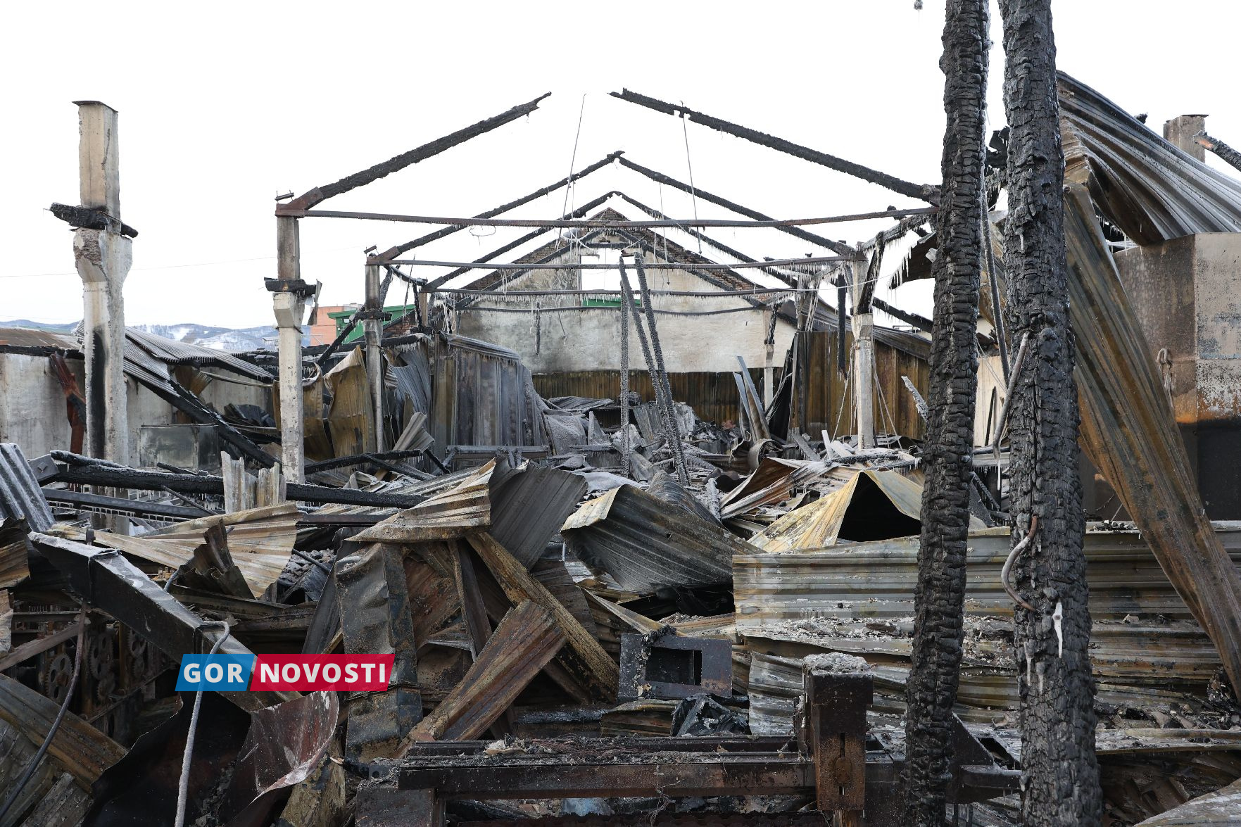 Фотограф показал последствия пожара на улице Ломоносова в Красноярске