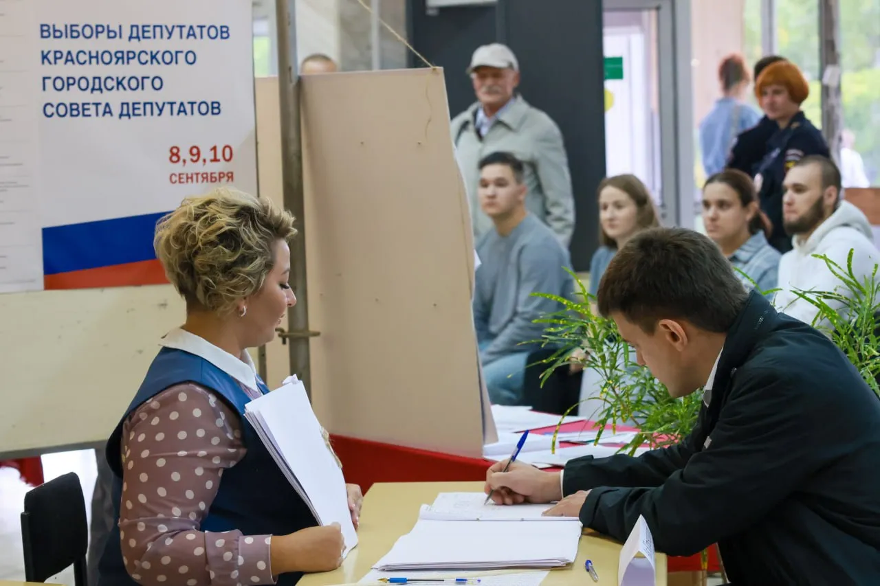 Руководитель края Михаил Котюков проголосовал на выборах