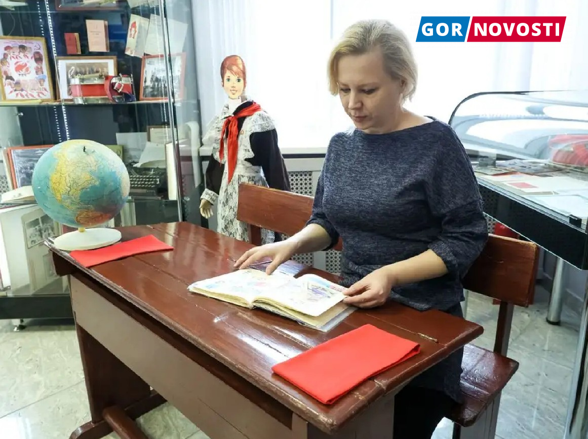 В Красноярске открылась выставка к Году педагога и наставника