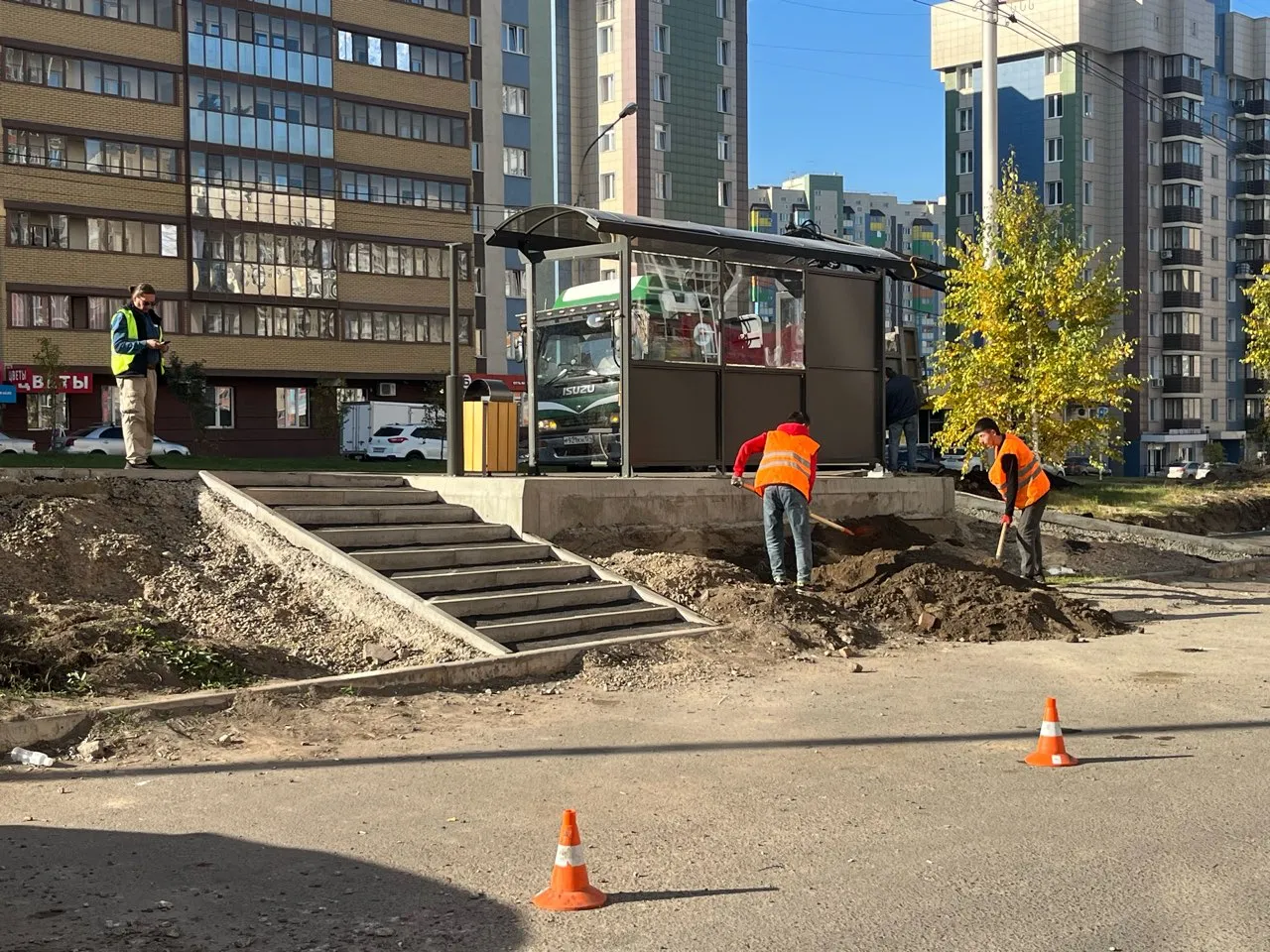 В Красноярске на улице Чернышевского установили новую остановку