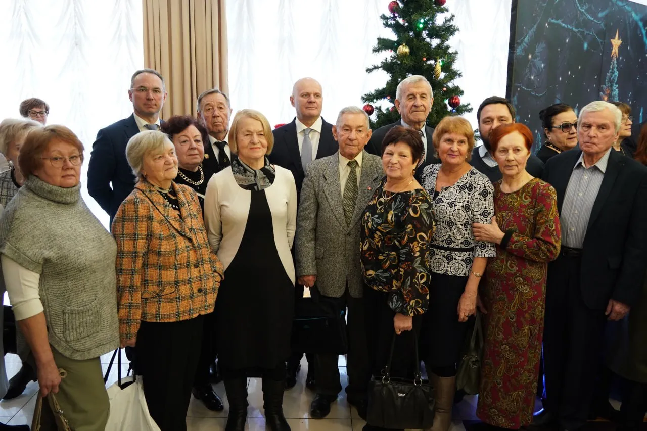Владислав Логинов встретился с представителями ветеранских организаций города