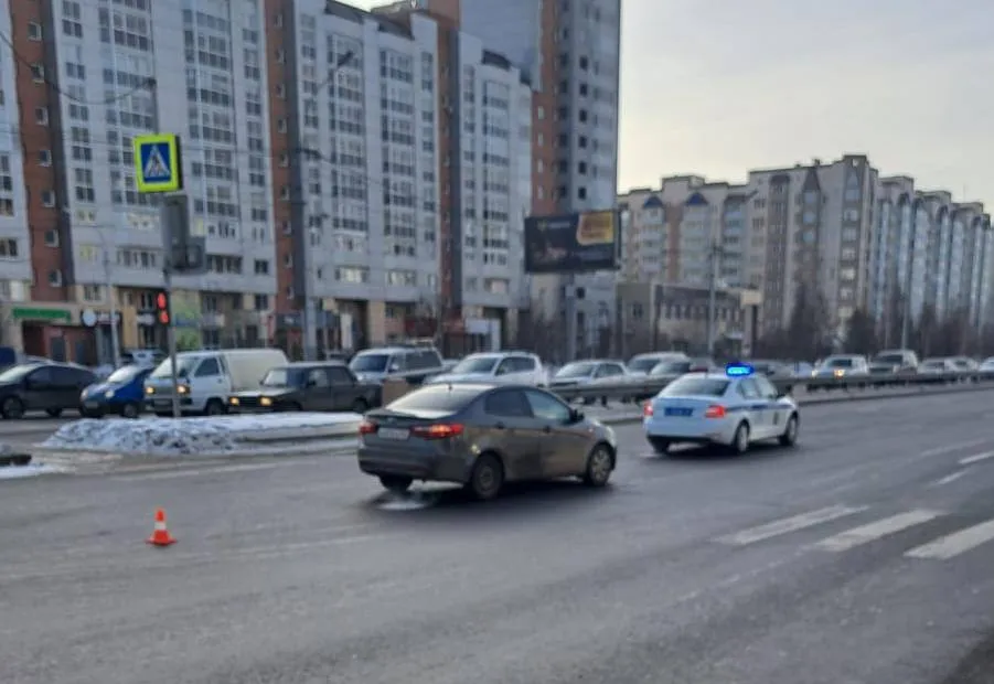 В Красноярске 29-летний водитель сбил коляску с младенцем