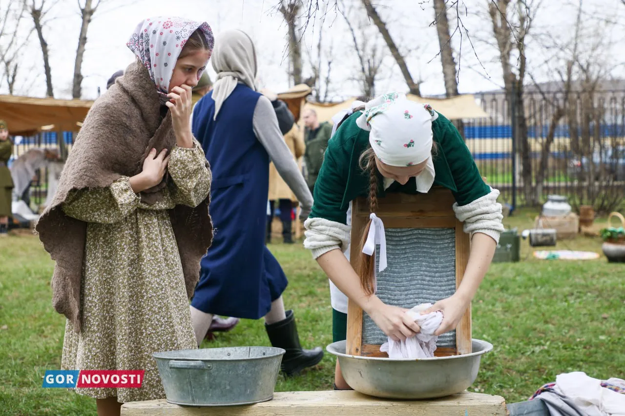 Ученики школы № 45 в Красноярске организовали масштабную историческую реконструкцию