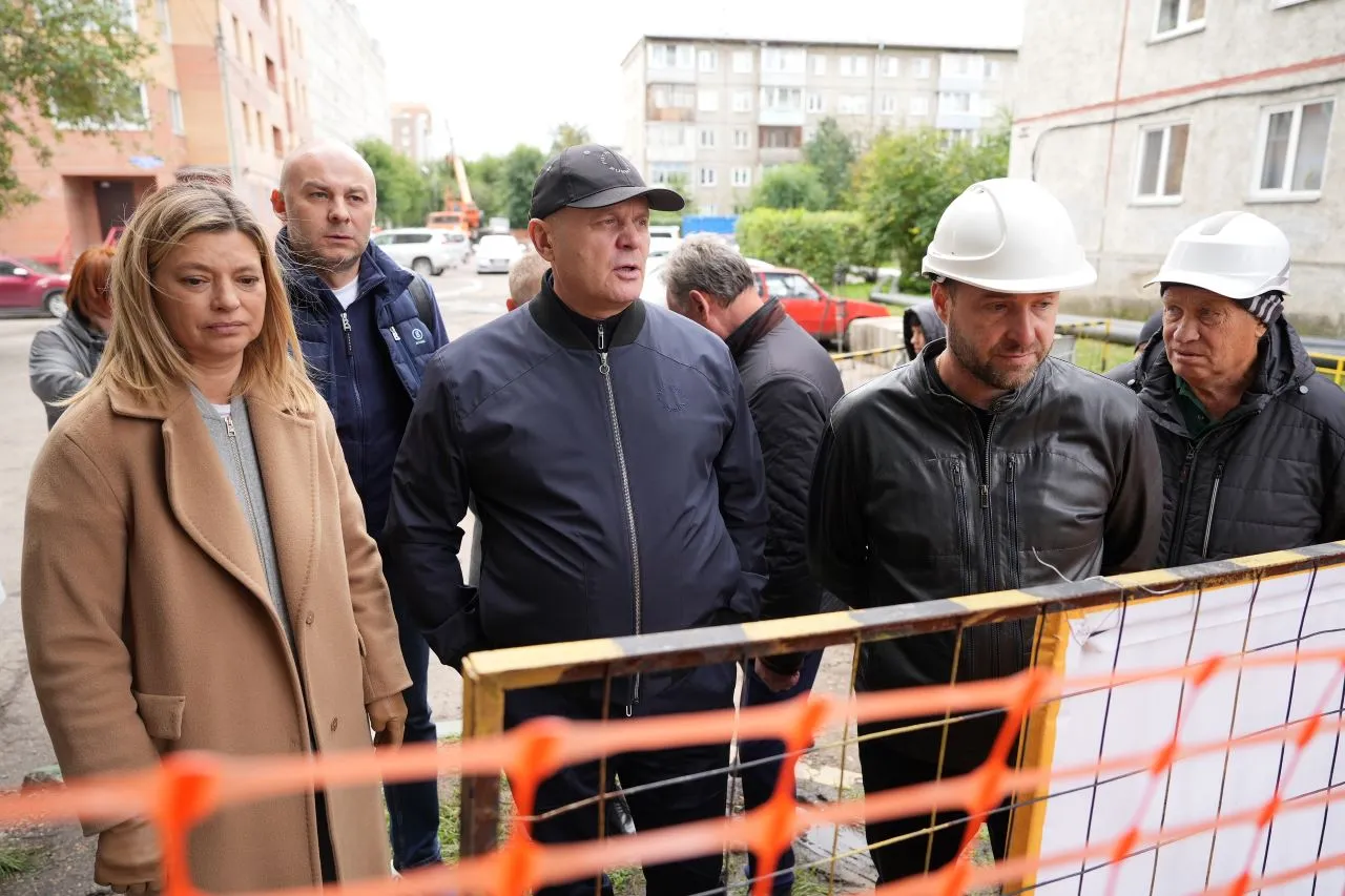Ремонт коллектора в Зеленой Роще.
Администрация Красноярска