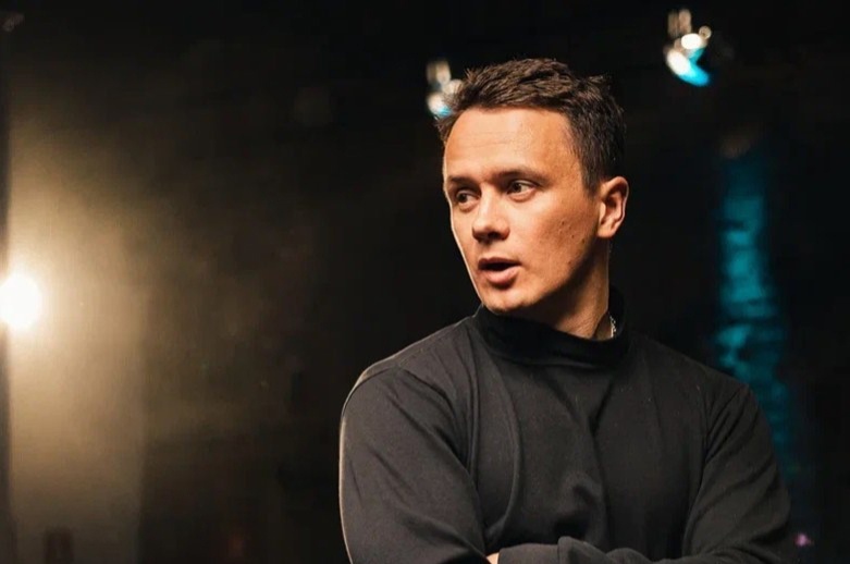 Красноярский комик Илья Соболев станет соведущим в вечернем «Шоу Воли» на ТНТ
