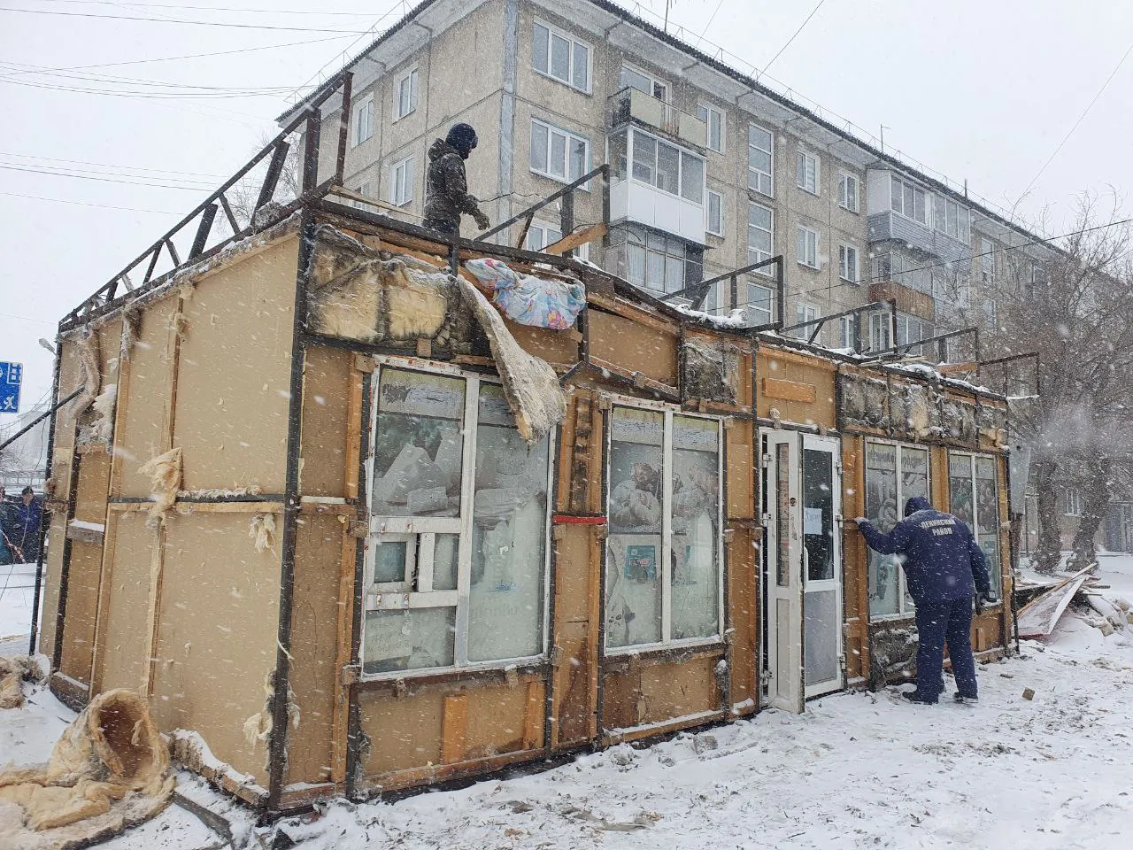 В Красноярске владельцев «разросшихся» торговых павильонов заставят сократить площади