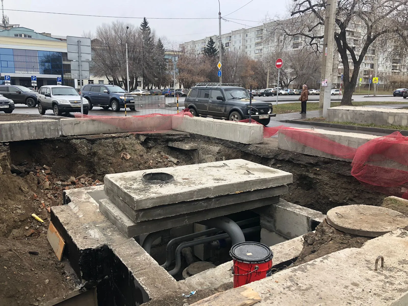 В Красноярске в 2024 году рабочие отремонтируют ещё 1,5 км коллектора в Зелёной Роще