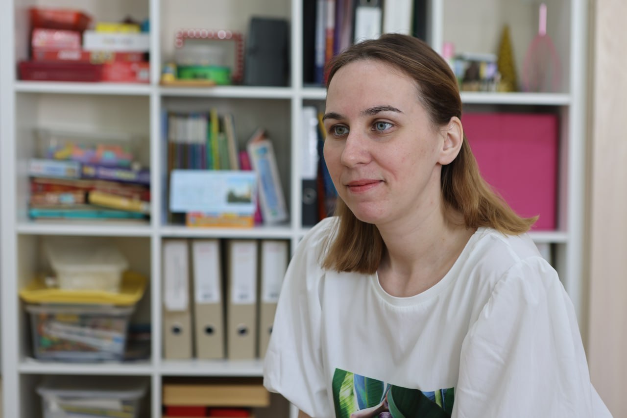 «Пою своим ученикам». Учитель из Красноярска о том, как фольклор помогает в работе с особенными детьми