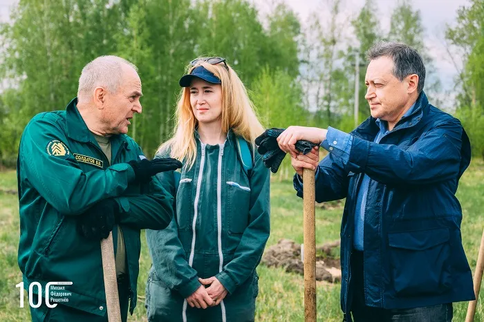 Высадка кедров.
Университет Решетнева