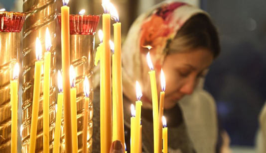 В пасхальную ночь красноярцев будут развозить по домам бесплатные автобусы